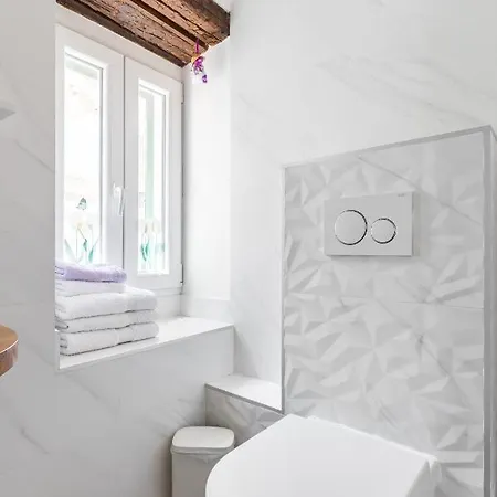 Apartment Kaleta Little House Split